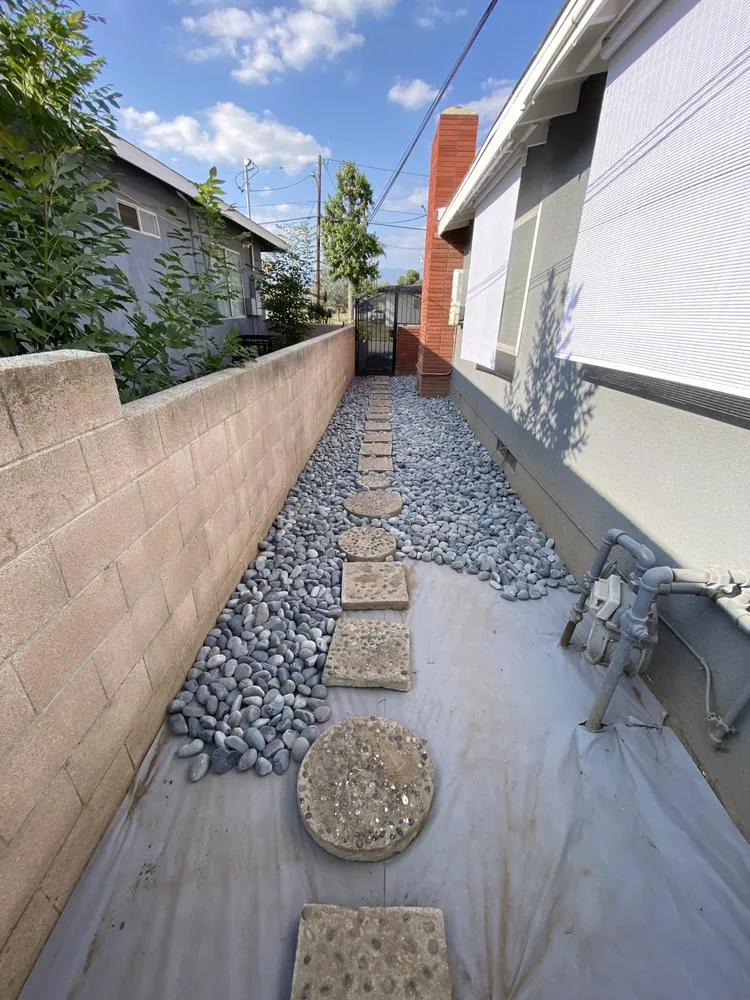 Professional yard maintenance for beautiful yards across Fontana, CA - Arenas Landscape