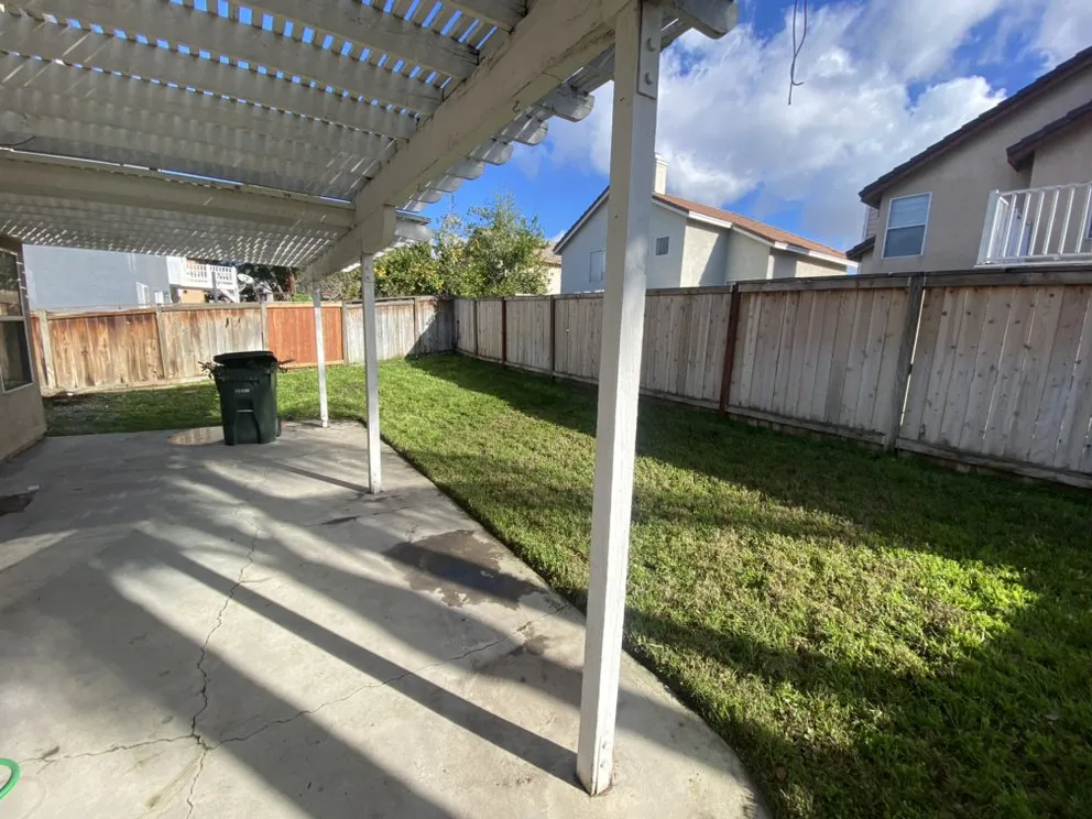 Top-rated landscape installation for year-round maintenance in Fontana, CA by Arenas Landscape