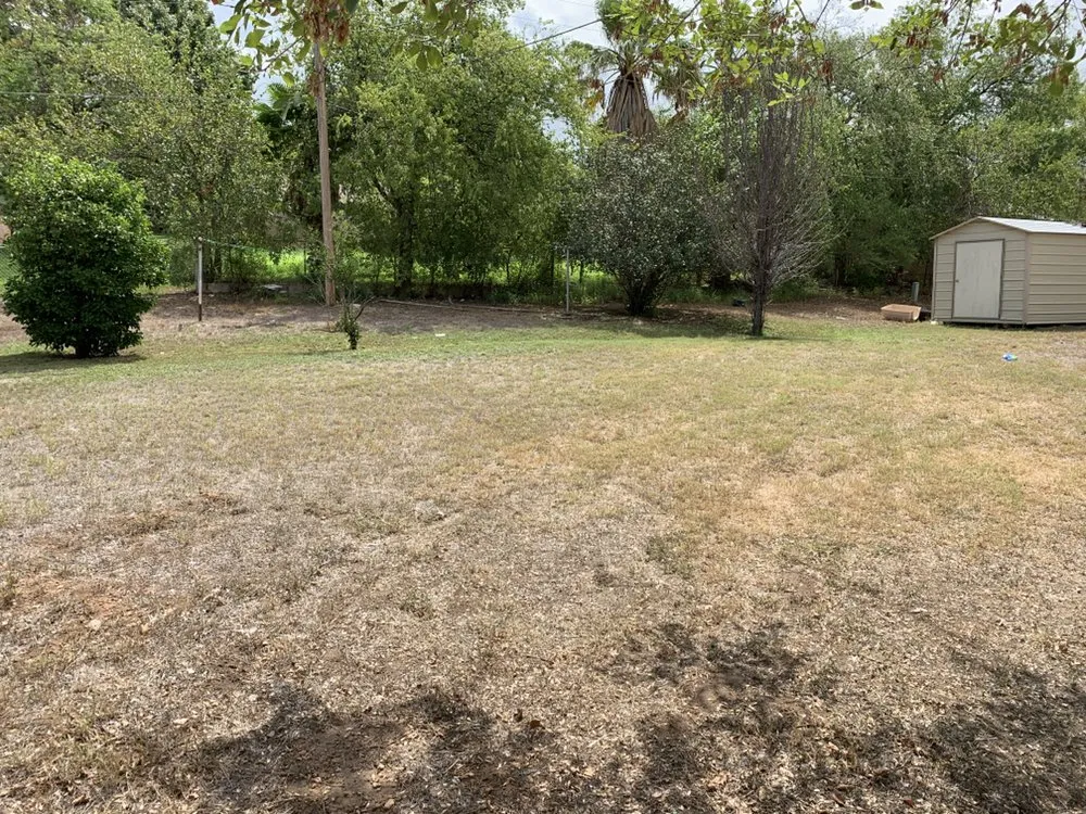 Expert garden landscaping in San Antonio, TX by Arevalo’s landscape