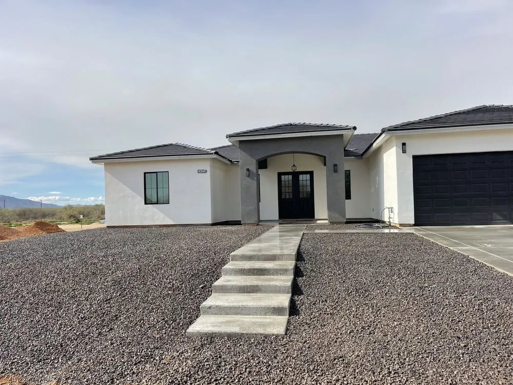 Reliable garden landscaping in Sun City, AZ by Arguelles Landscape