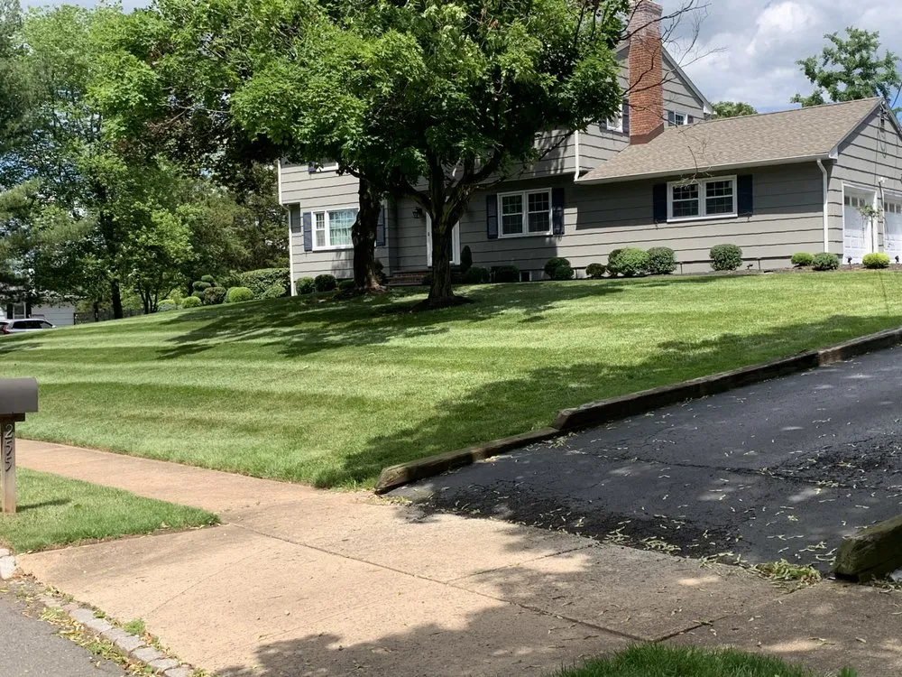 Reliable garden landscaping experts serving Elizabeth, NJ - Argueta Landscape