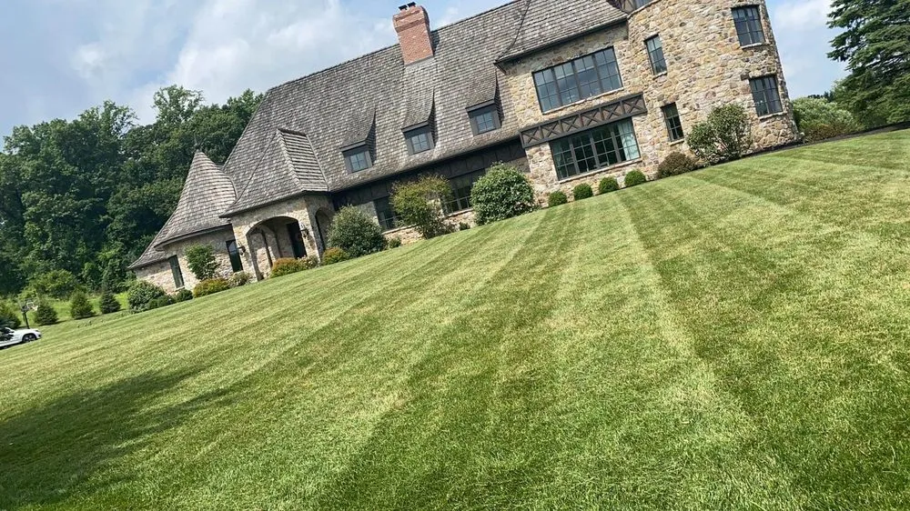 Custom landscape design experts serving Allentown, PA - Argueta's Lawn Care