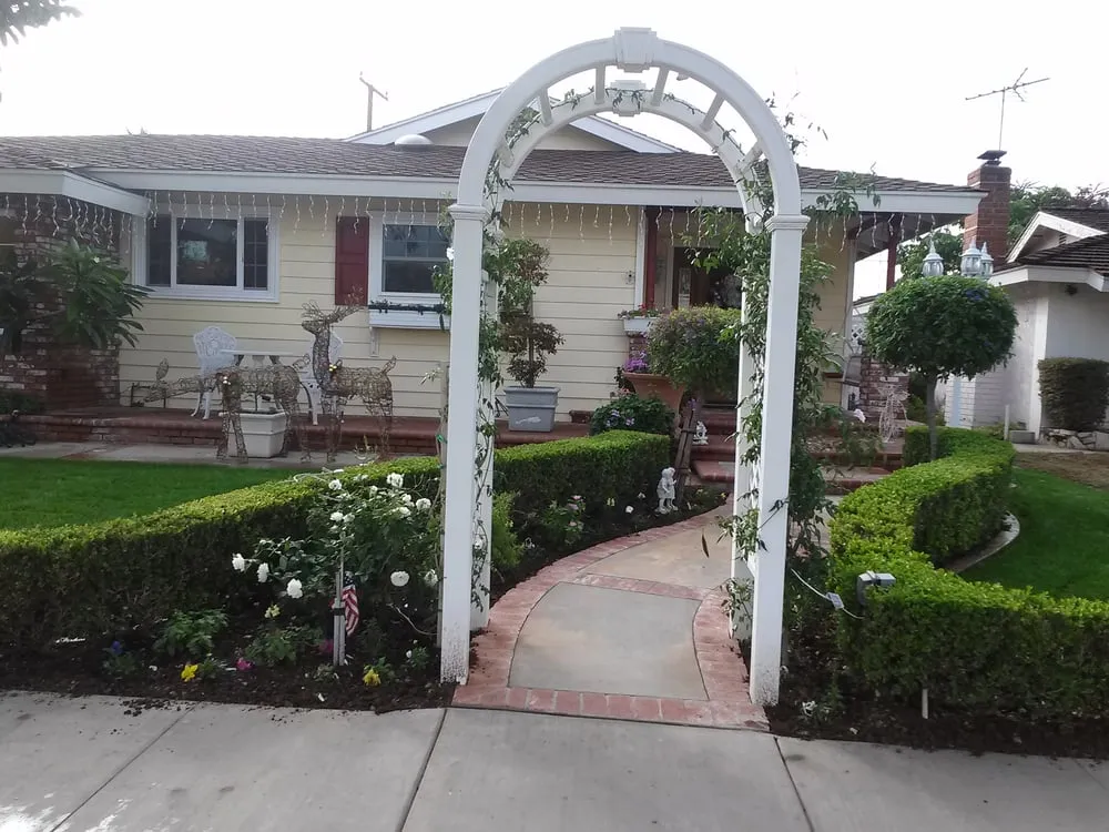 Custom residential landscaping in Orange, CA - Arias Landscape and Garden Service