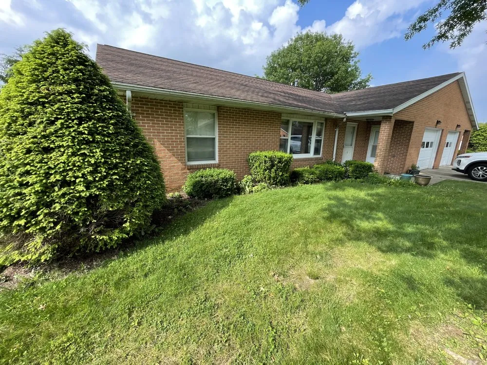 Local garden landscaping in Ashland, OH - Arias Landscaping & Snow Removal