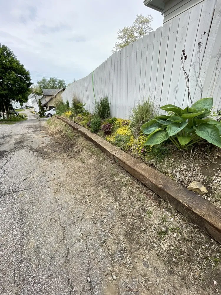 Professional lawn mowing service in Ashland, OH - Arias Landscaping & Snow Removal