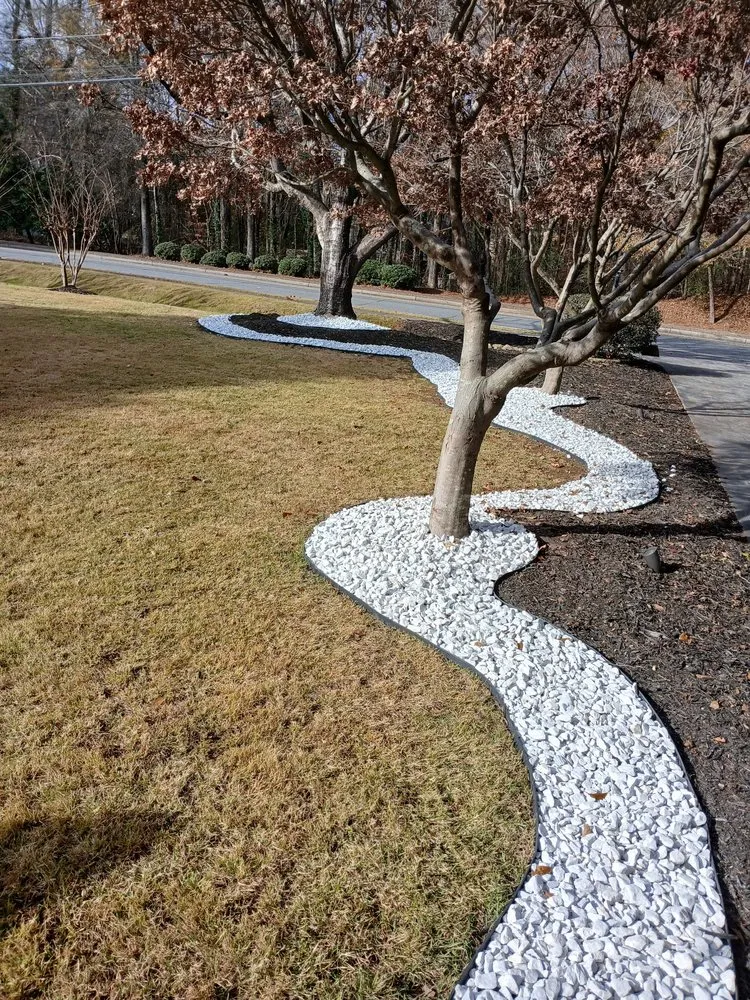 Top-rated garden landscaping experts serving Chicago, IL - Arias Landscaping