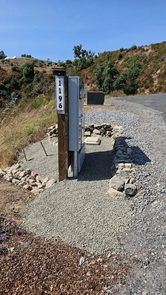 Custom lawn care service with custom design across Windsor, CA - Ariel’s General Jobs