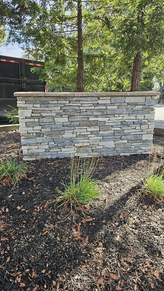 Reliable residential landscaping in Windsor, CA by Ariel’s General Jobs