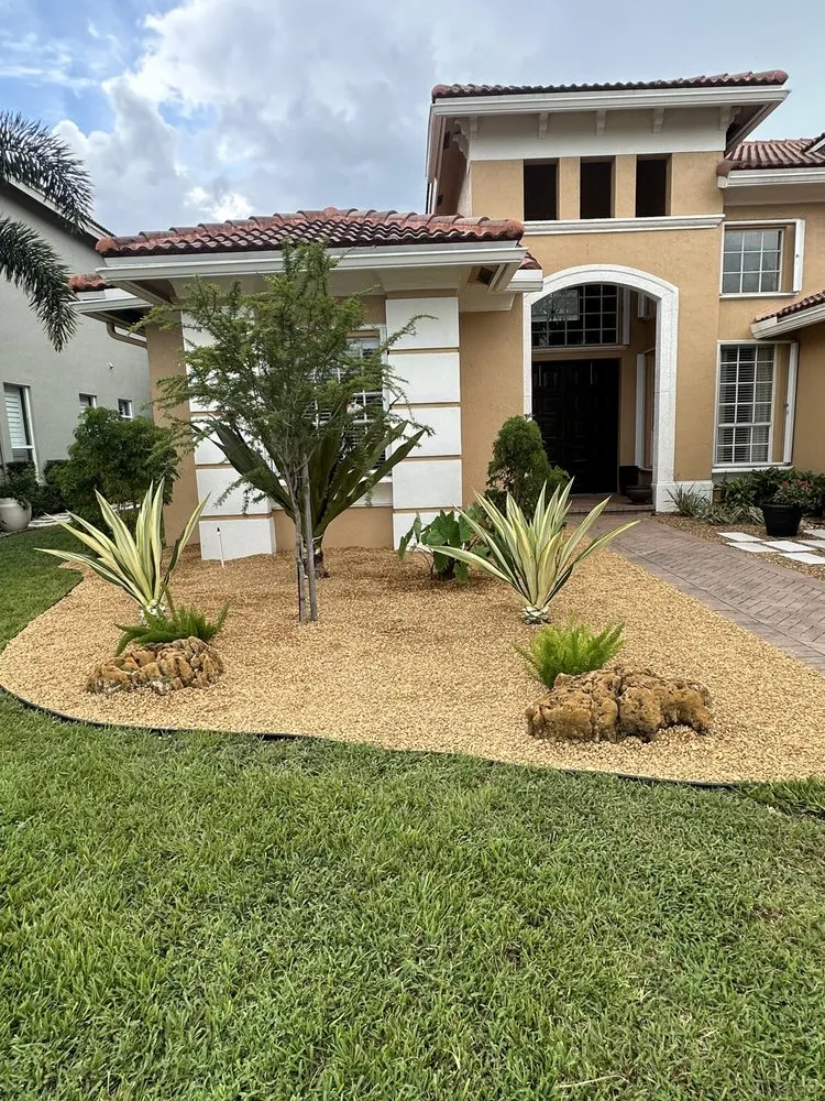 Trusted lawn mowing service in Palm Springs, FL - Arika Palm