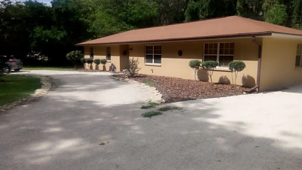 Affordable outdoor landscaping for homes in Gainesville, FL by Arinson Landscaping & More