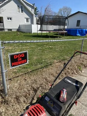 Ariston’s Lawnmowing Service