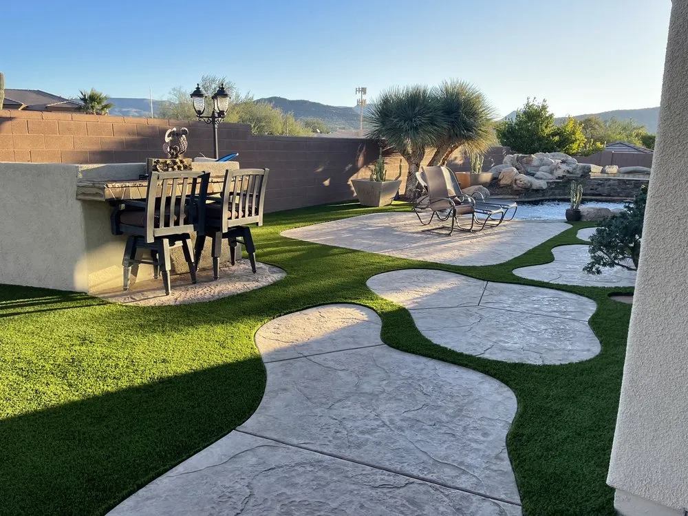 Expert yard maintenance for homes in Phoenix, AZ by Arizona Artificial Lawns