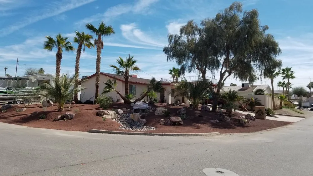 Custom outdoor landscaping experts serving Lake Havasu City, AZ - Arizona Garden Nursery & Landscaping
