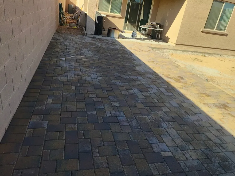 Custom yard cleanup service experts serving Avondale, AZ - Arizona Landscaping