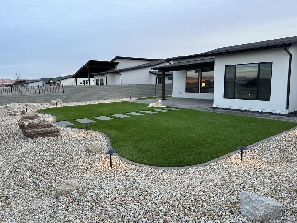 Professional landscape design experts serving Prescott Valley, AZ - Arizona Modern Landscapes