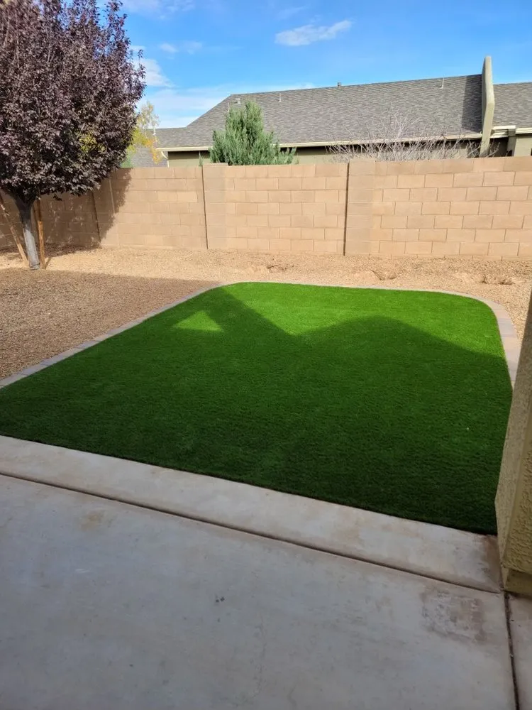 Top-rated yard maintenance for homes across Phoenix, AZ - Arizona Radiant Landscapes