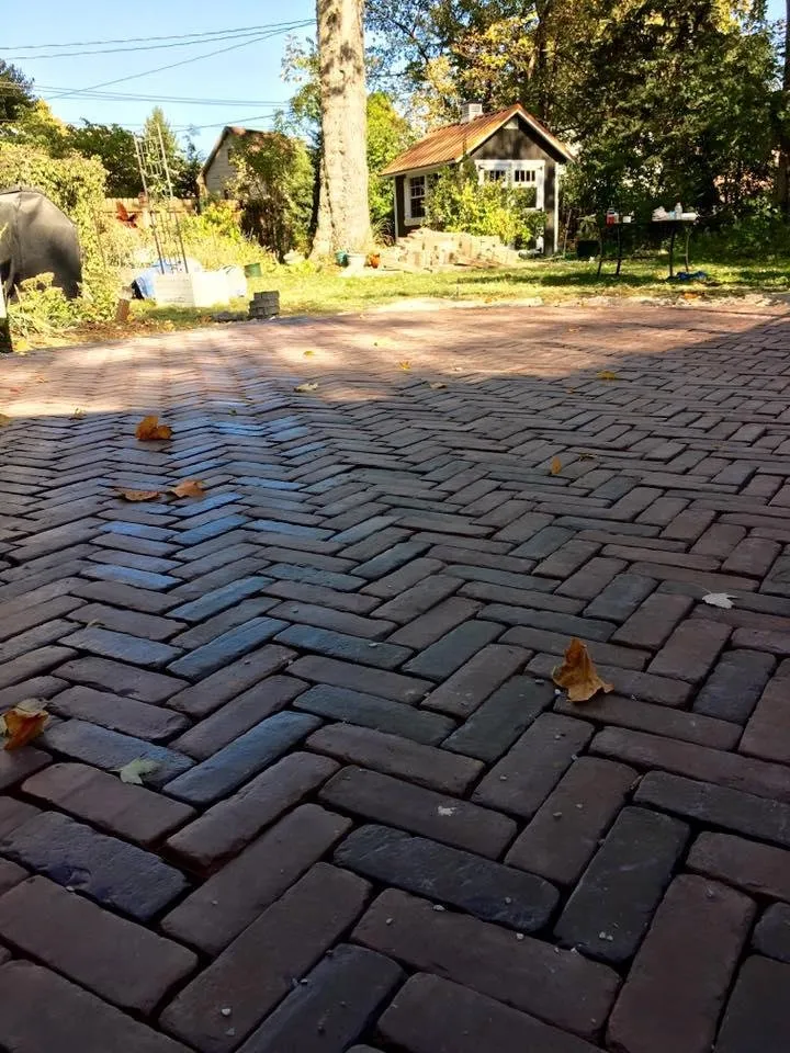 Affordable garden landscaping for outdoor upgrades in Sunbury, OH by ARJ Landscape