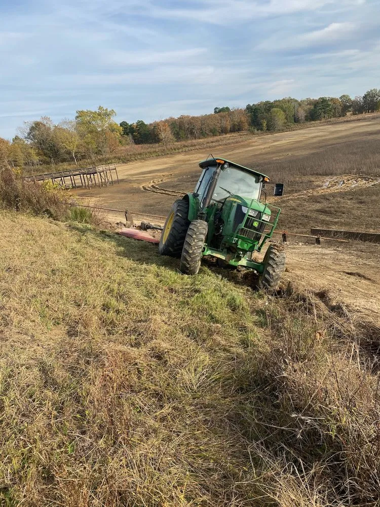Top-rated yard maintenance for homes in Huntington, AR by Arkansas Land Management