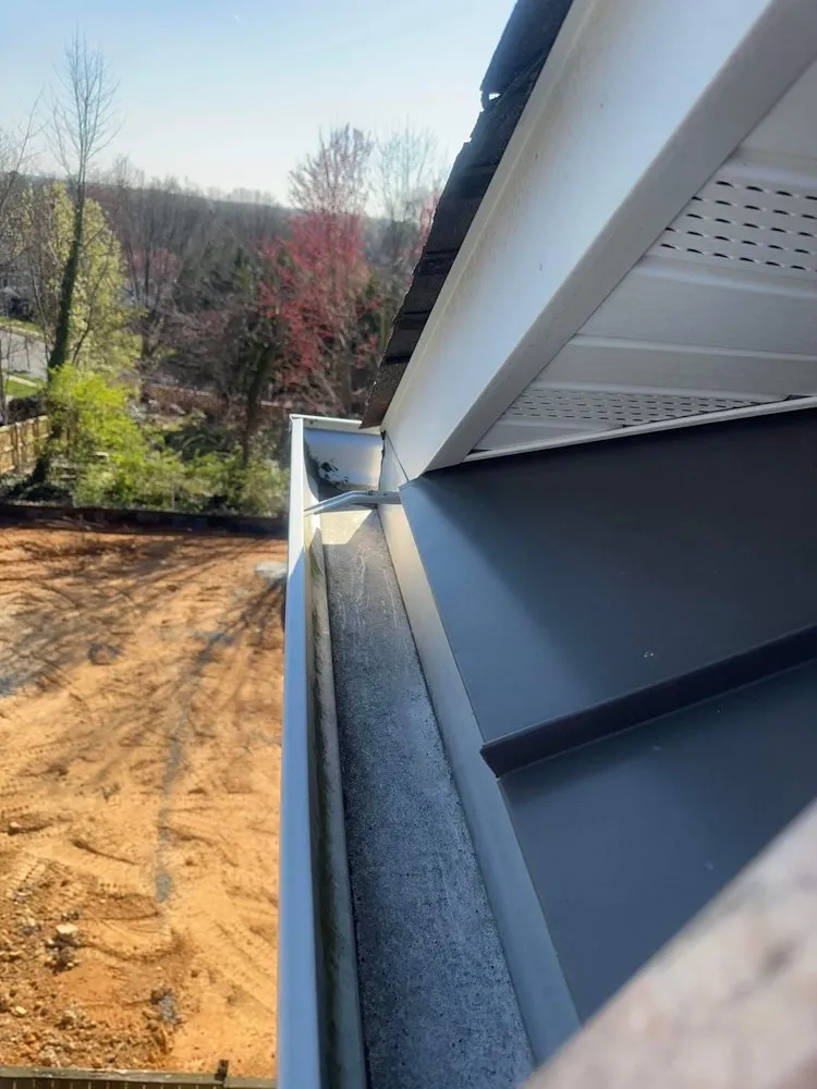 Reliable lawn mowing service in Arlington, VA - Arlington Cuts Tree Service & Landscaping