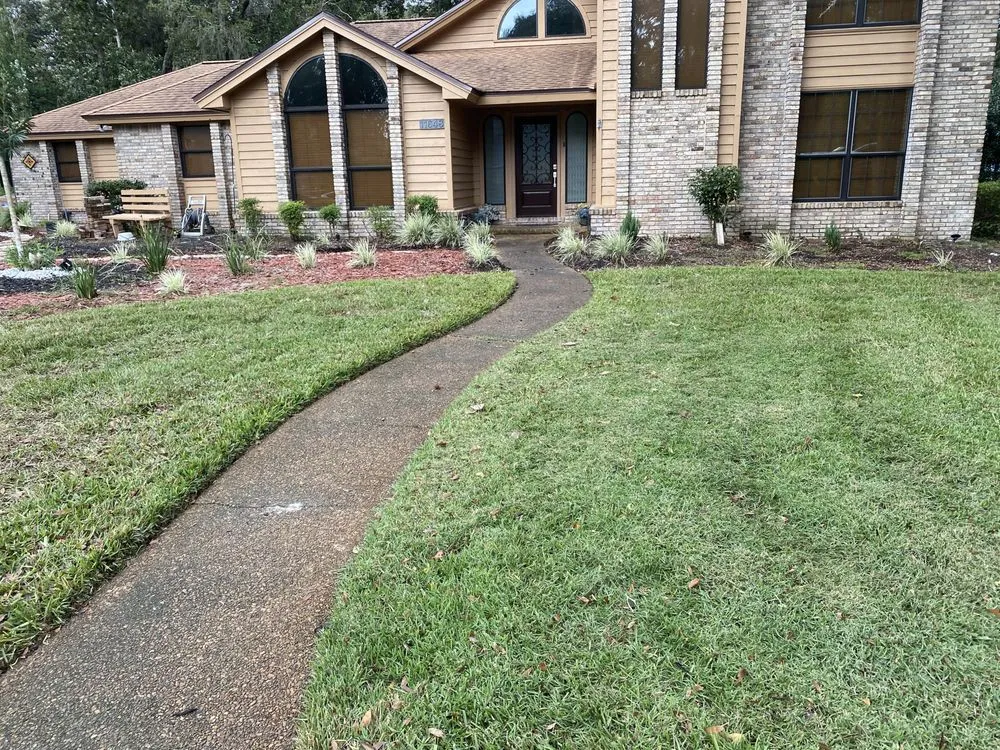 Custom lawn care service in Jacksonville, FL - Arlington Green Mowers