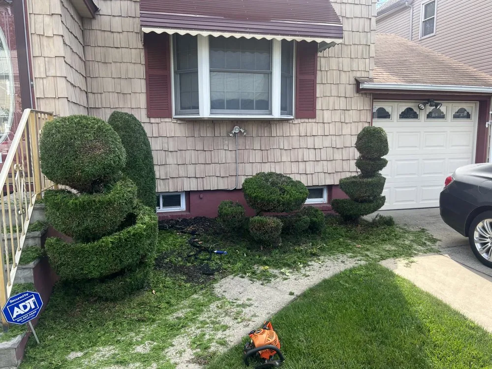 Custom garden landscaping for beautiful yards in North Arlington, NJ by Arlington Landscaping