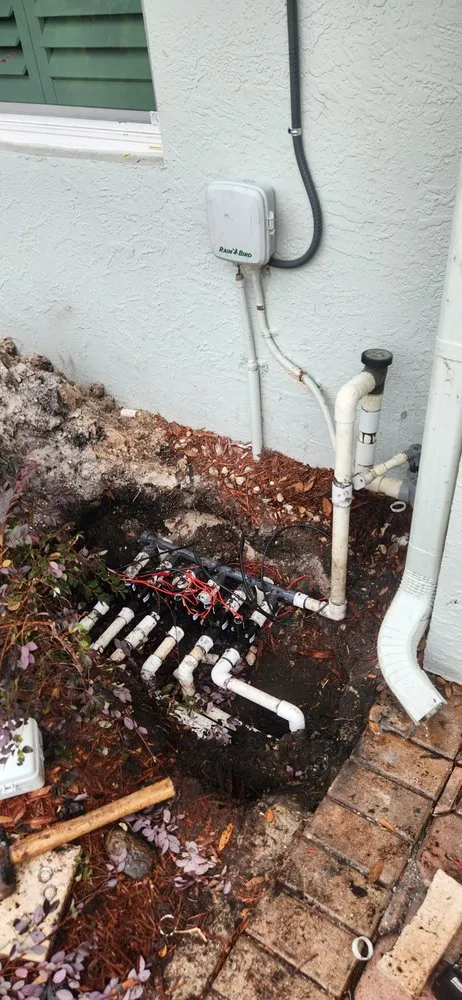 Top-rated outdoor landscaping in Hollywood, FL by arls landscape