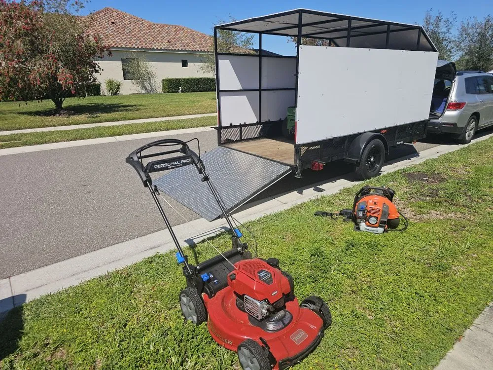 Custom yard maintenance in Sarasota, FL - Armada