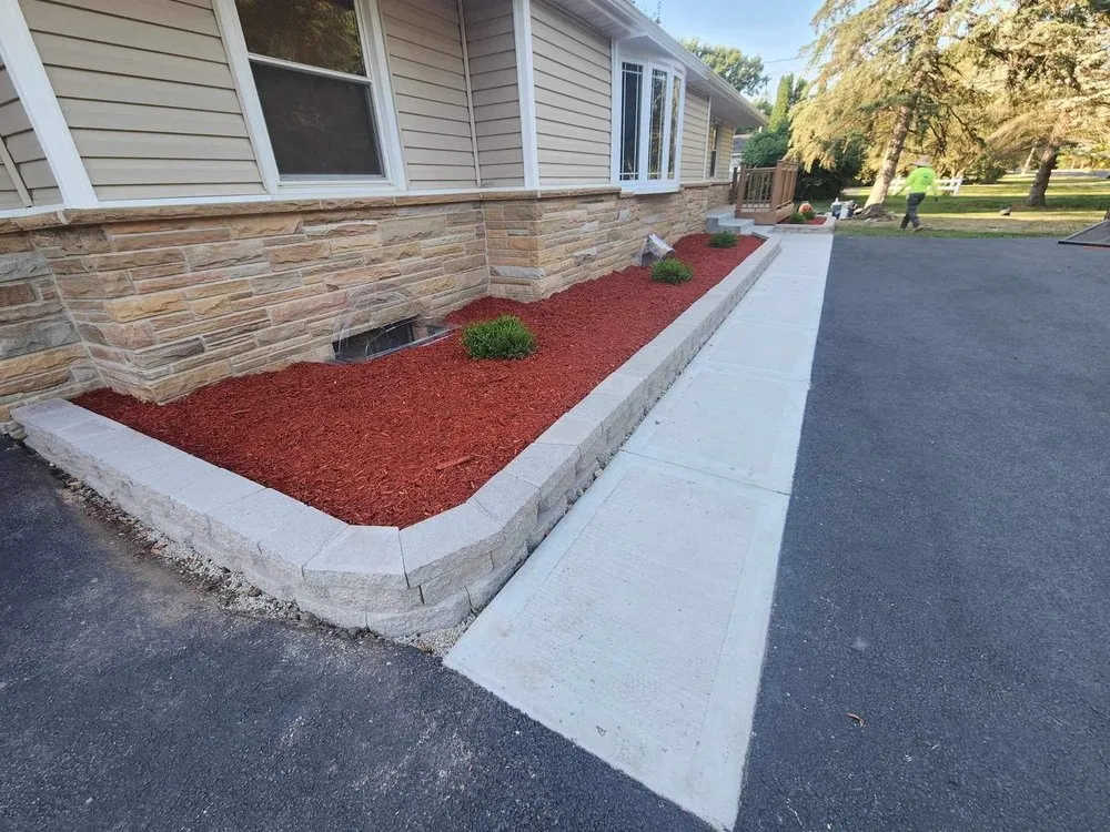 Professional yard maintenance in Beloit, WI - Armadillo’s Landscaping
