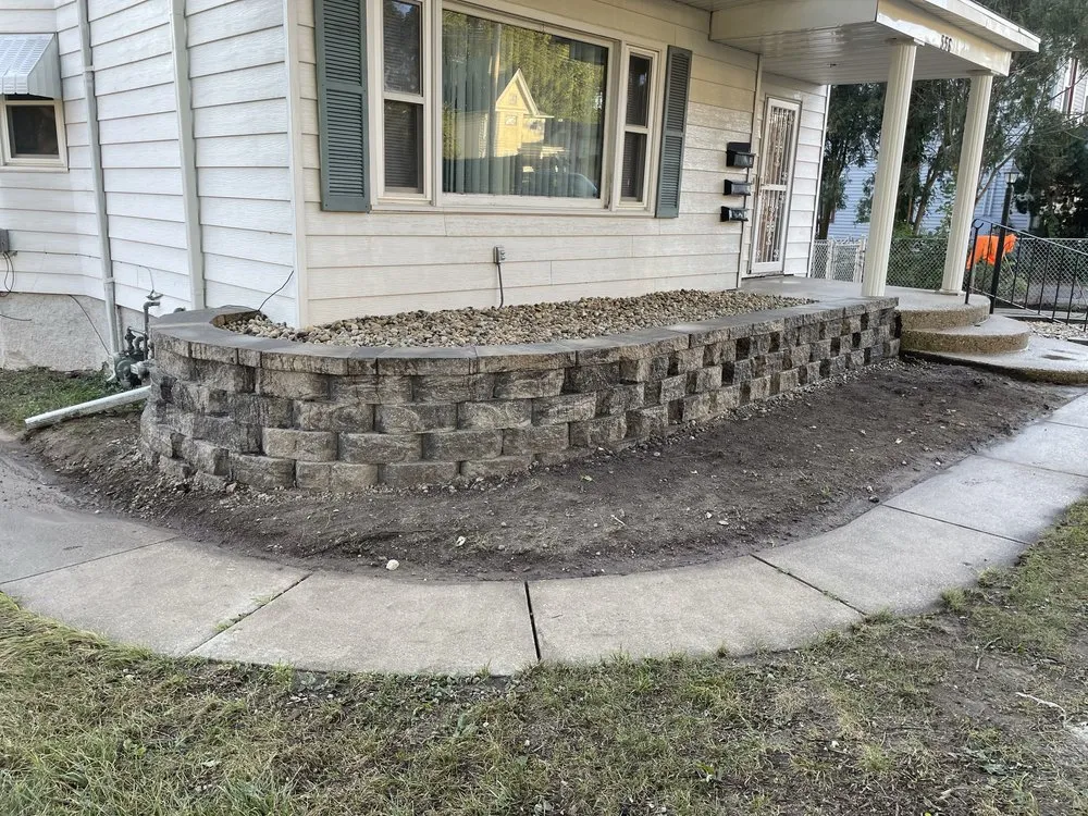 Expert landscape installation in Beloit, WI - Armadillo’s Landscaping