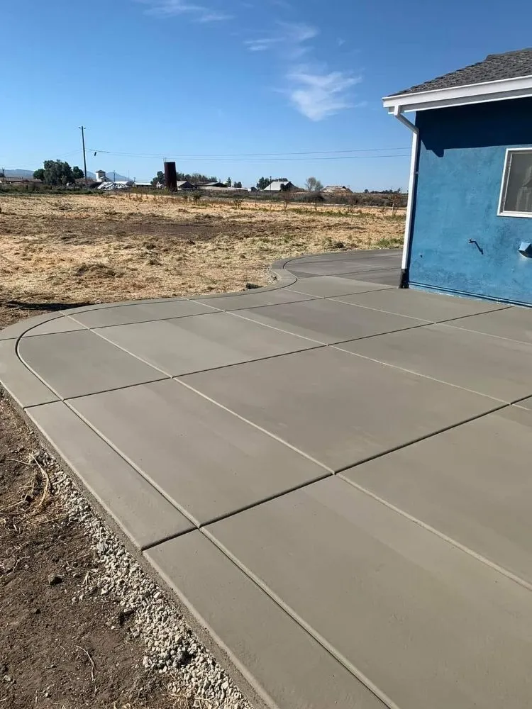 Trusted lawn mowing service for residential properties across Kansas City, MO - Armando