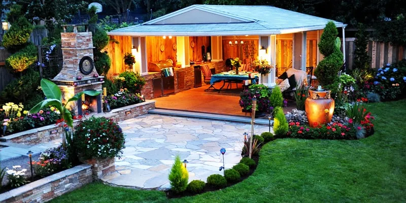 Local landscaping services with custom design in Missouri City, TX by Armando Lawn Care