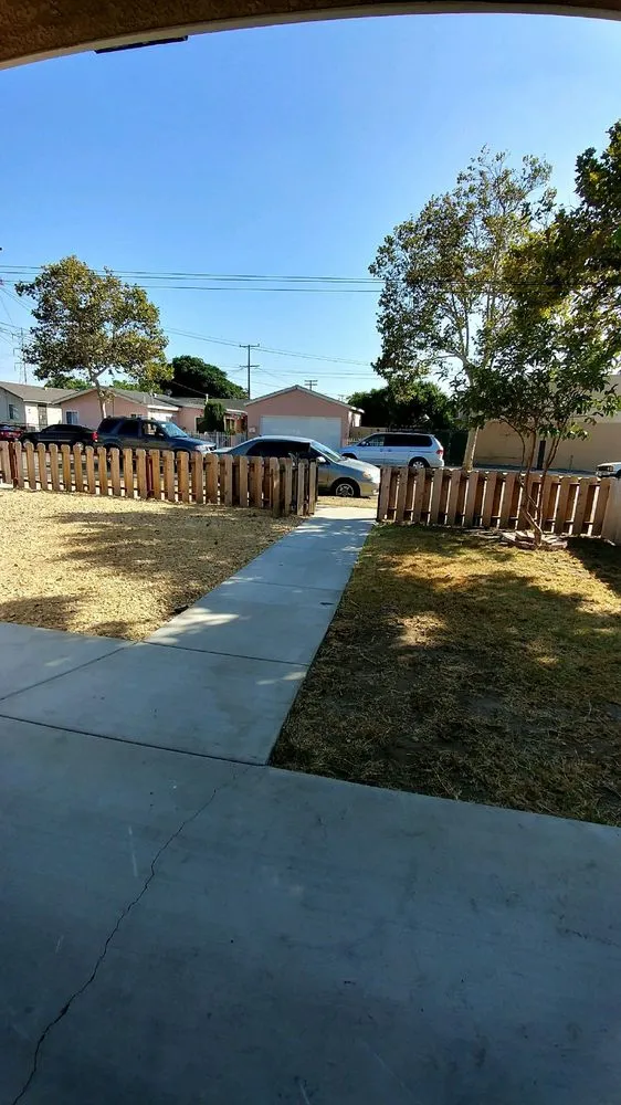 Local yard cleanup service in Downey, CA - Armandos Gardening Service