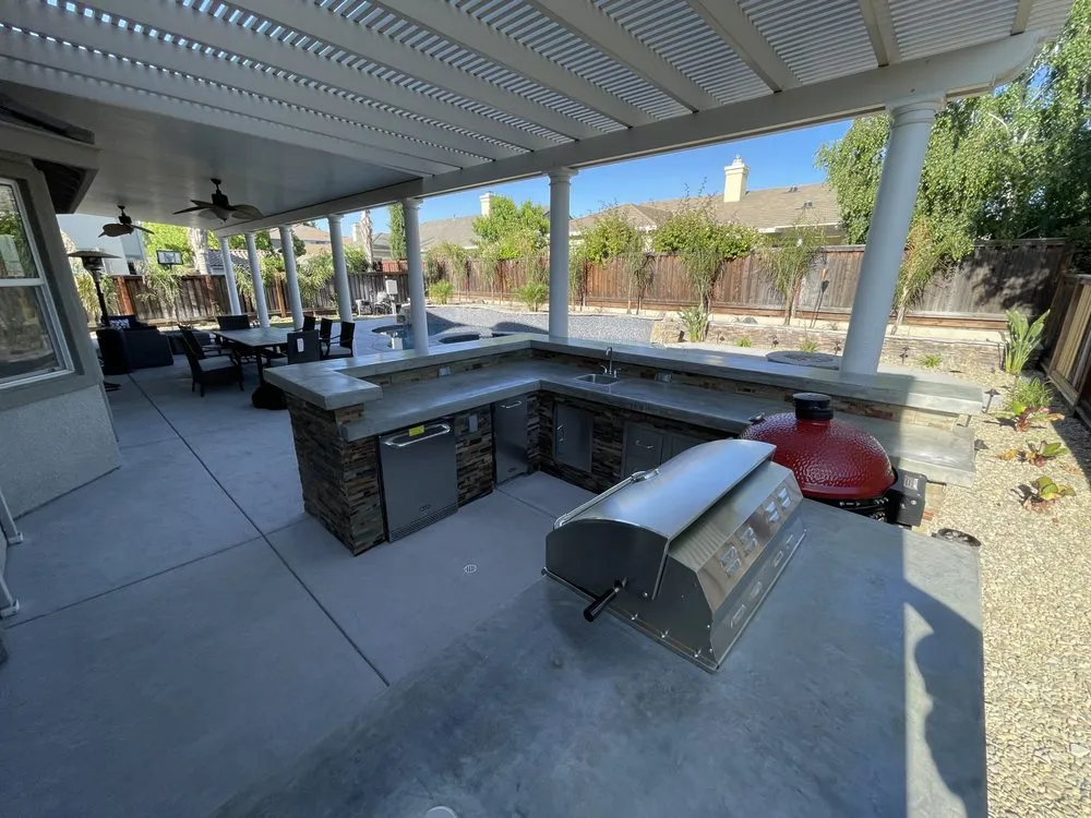 Professional garden landscaping experts serving Brentwood, CA - Armenta Landscape