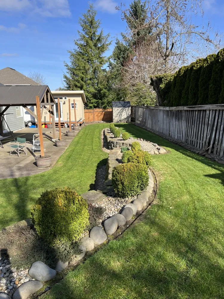 Top-rated lawn mowing service in Stayton, OR - Armenta Siblings Landscaping and Maintenance