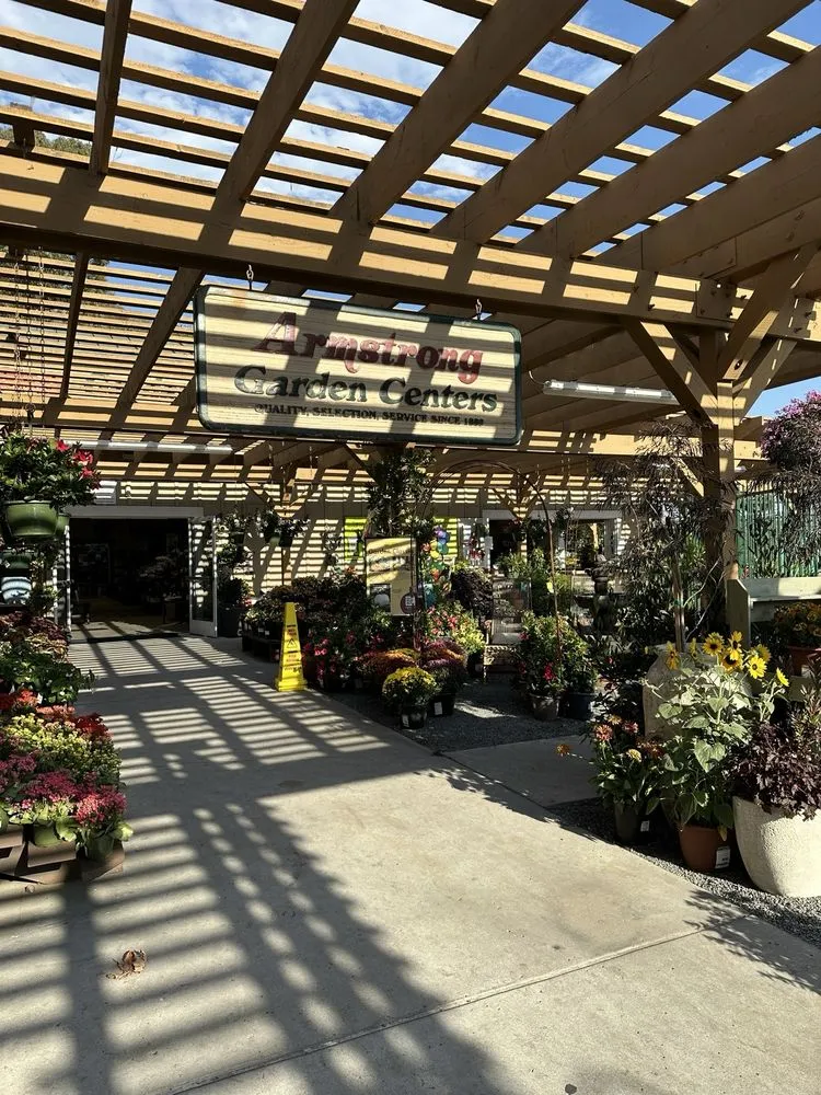 Professional residential landscaping in Del Mar, CA - Armstrong Garden Centers