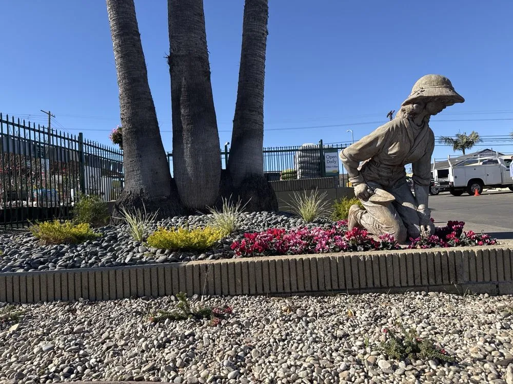 Expert landscaping services for year-round maintenance across Los Angeles, CA - Armstrong Garden Centers