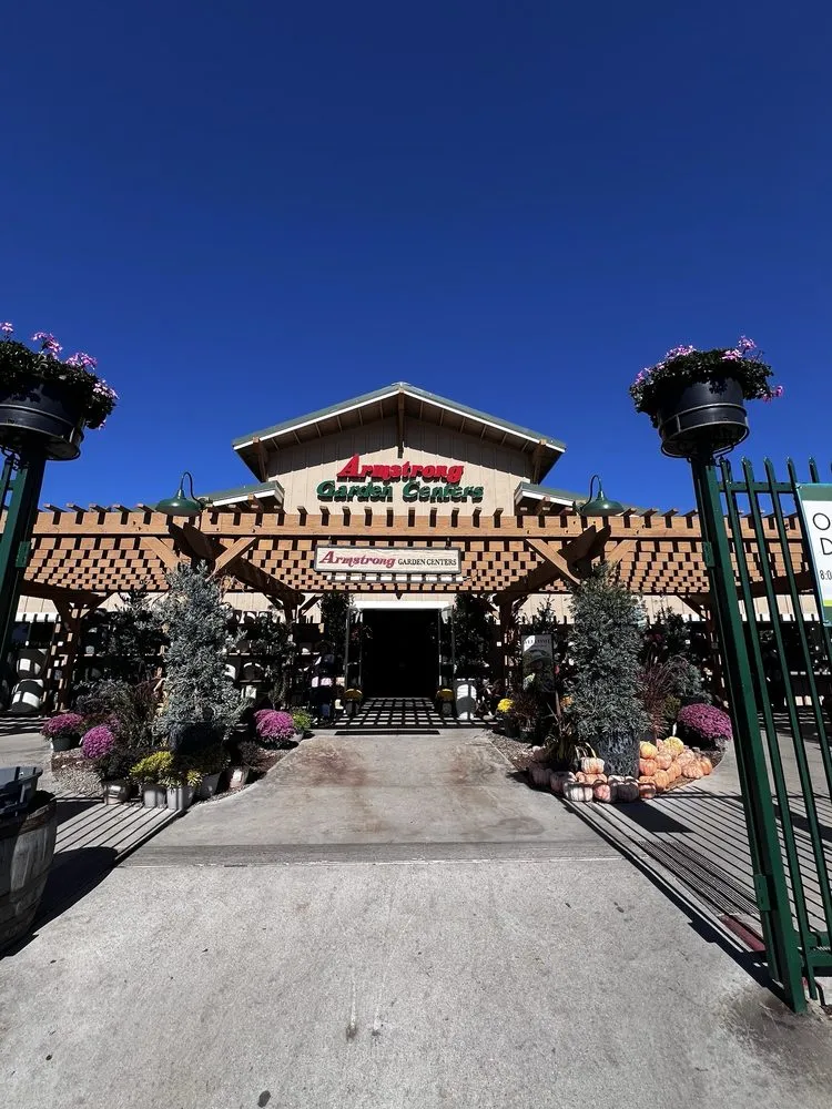 Trusted lawn mowing service in Newport Beach, CA - Armstrong Garden Centers