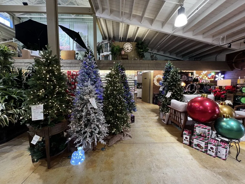 Reliable lawn care service experts serving Newport Beach, CA - Armstrong Garden Centers