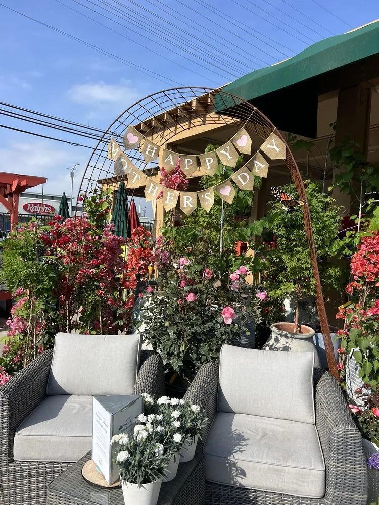 Local yard maintenance in Sherman Oaks, CA - Armstrong Garden Centers