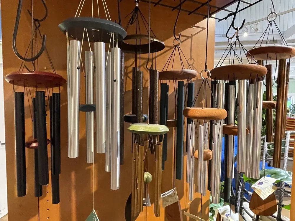 Professional yard cleanup service experts serving Thousand Oaks, CA - Armstrong Garden Centers