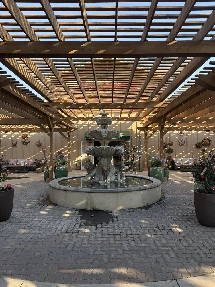 Custom yard cleanup service in Tustin, CA - Armstrong Garden Centers