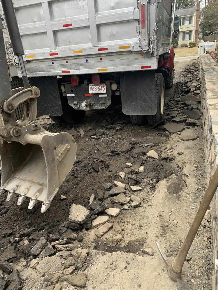 Affordable landscaping services in Dracut, MA - Armstrong General Machinery & Landscaping