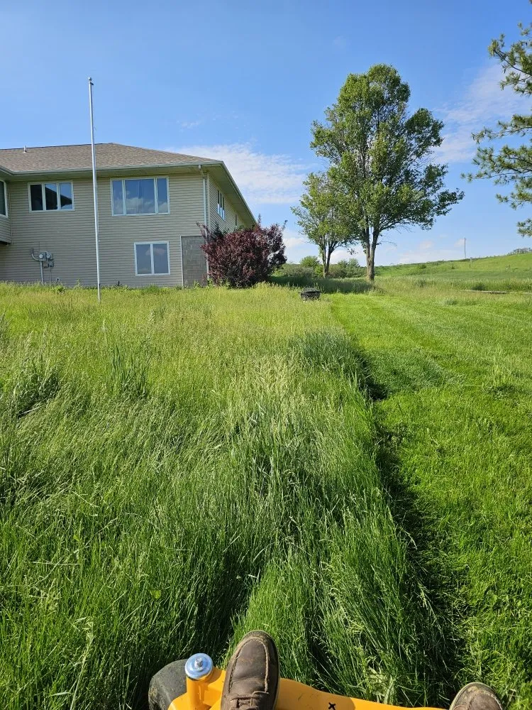 Reliable lawn mowing service experts serving Missouri Valley, IA - Armstrong Lawn and Services