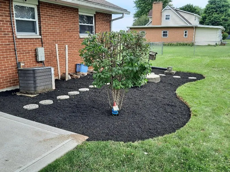 Affordable yard maintenance for beautiful yards in Dayton, OH by Arnett Lawn & Lanscape