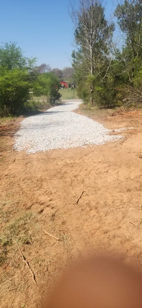 Professional yard cleanup service experts serving Commerce, GA - Arnold 1 Services