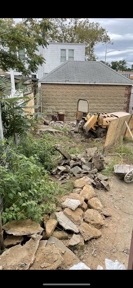 Custom landscaping services in Fresh Meadows, NY - Arnoldo's Tree Service