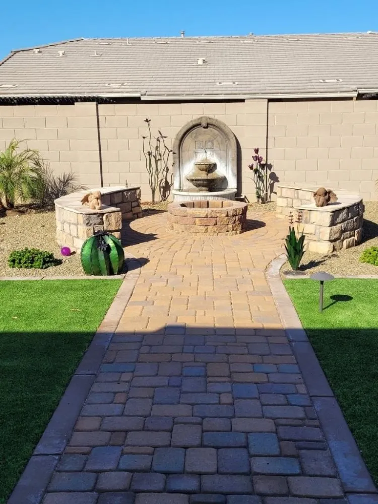 Local yard cleanup service with custom design across Phoenix, AZ - Arnold's Custom Landscaping