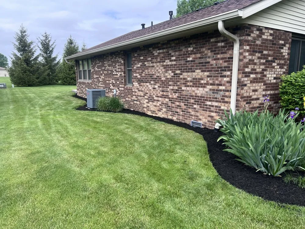 Expert garden landscaping near you in Muncie, IN by Arnold’s Landscaping And Excavating