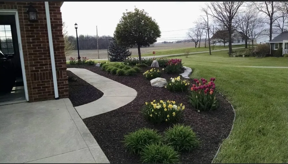 Professional landscaping services for residential properties across Muncie, IN - Arnold’s Mulch