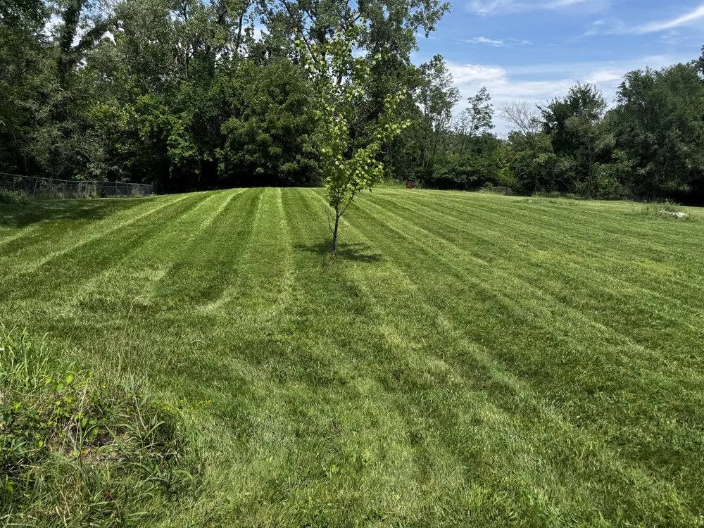 Trusted landscaping services experts serving Independence, MO - Arnold’s Reliable Lawncare